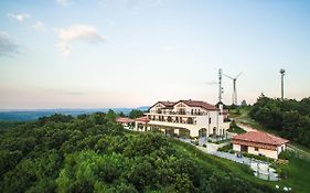 Zaara Estate Winery Hotel & Spa